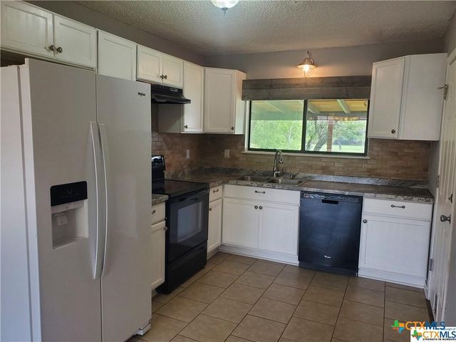 1217 Craig Street, Copperas Cove, TX 76522