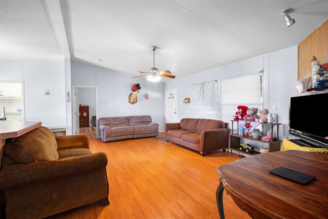 4000 Dee Drive, Terrell, TX 75160