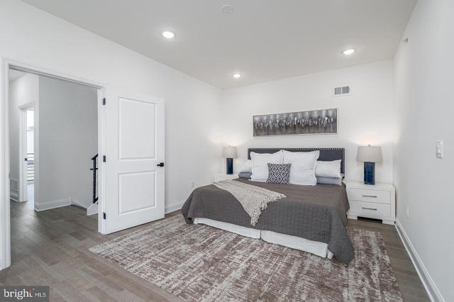 101 ELLSWORTH ST, Philadelphia, PA 19147