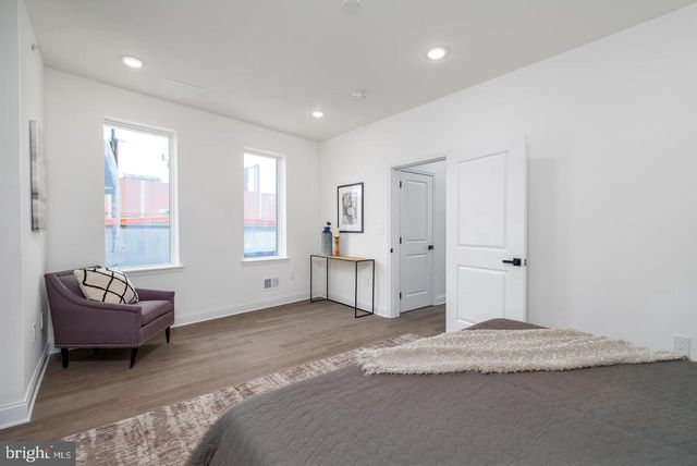 101 ELLSWORTH ST, Philadelphia, PA 19147