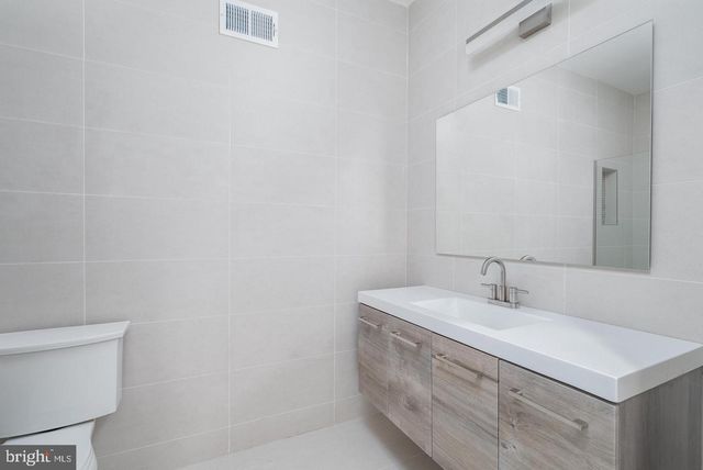 101 ELLSWORTH ST, Philadelphia, PA 19147