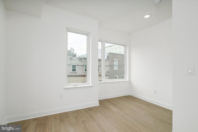 101 ELLSWORTH ST, Philadelphia, PA 19147