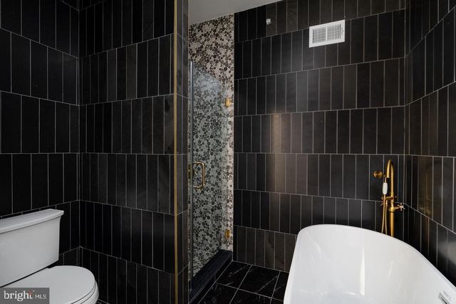 101 ELLSWORTH ST, Philadelphia, PA 19147