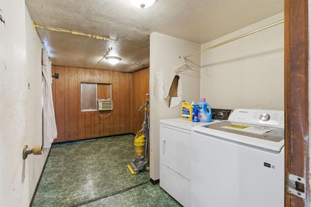 205 3rd St, Ripon, CA 95366