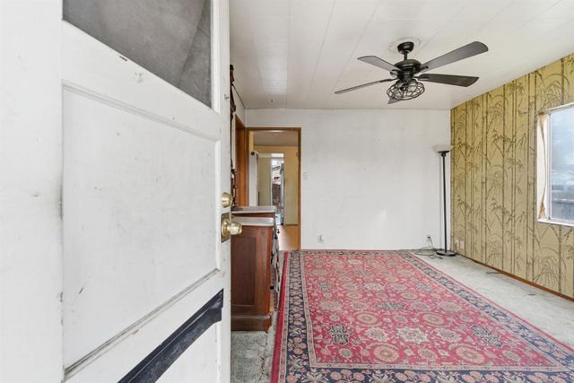 205 3rd St, Ripon, CA 95366