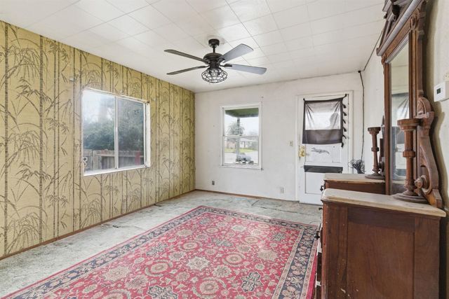 205 3rd St, Ripon, CA 95366