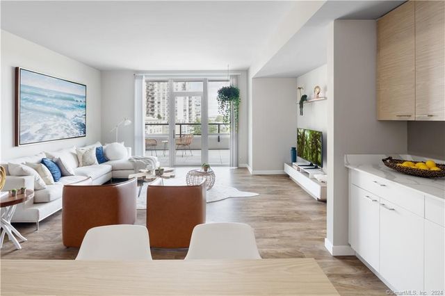 850 South Pacific Street 2001, Stamford, CT 06902