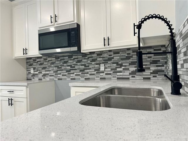 704 Heaven Street, Weslaco, TX 78599