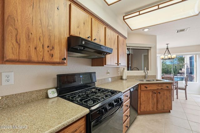 13974 N Green Tree Drive, Oro Valley, AZ 85755