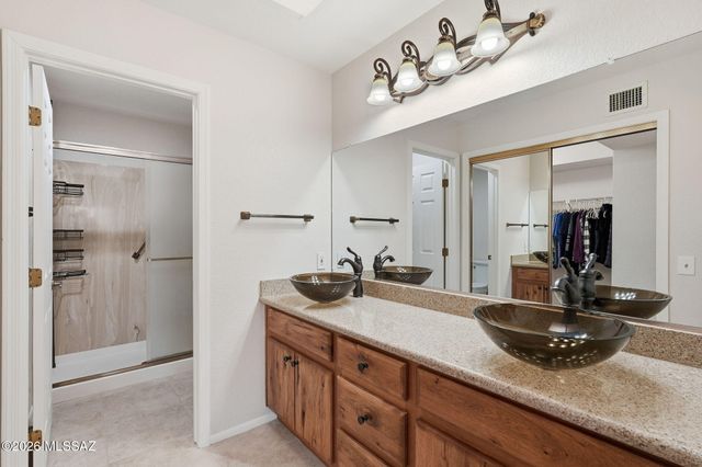 13974 N Green Tree Drive, Oro Valley, AZ 85755