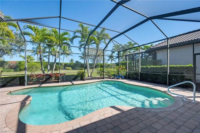 7660 Cottesmore DR, Naples, FL 34113