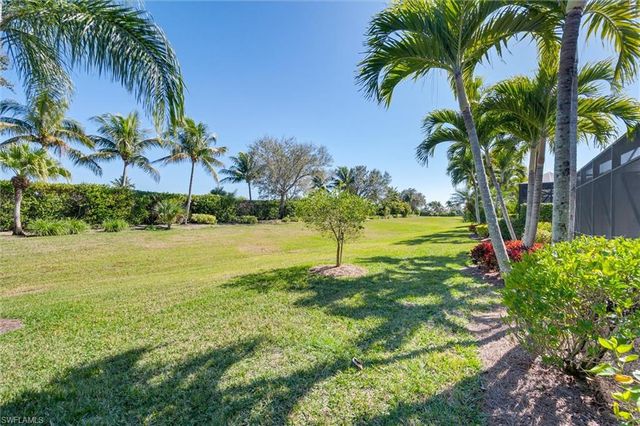 7660 Cottesmore DR, Naples, FL 34113