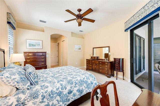 7660 Cottesmore DR, Naples, FL 34113