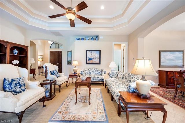 7660 Cottesmore DR, Naples, FL 34113