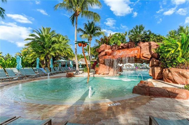 7660 Cottesmore DR, Naples, FL 34113