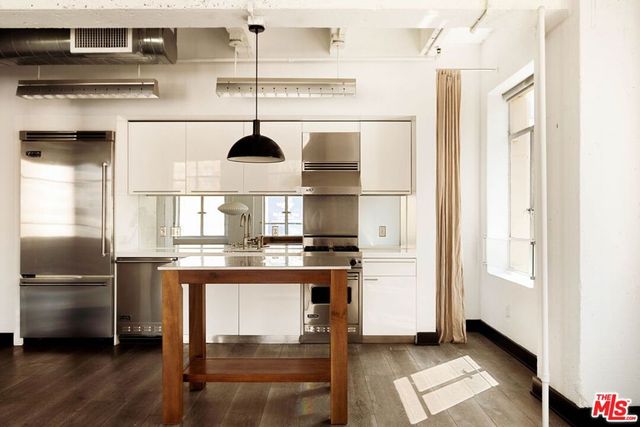 6253 Hollywood Boulevard 702, Los Angeles, CA 90028