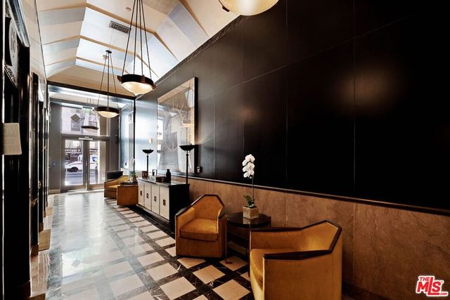 6253 Hollywood Boulevard 702, Los Angeles, CA 90028