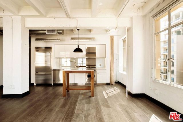 6253 Hollywood Boulevard 702, Los Angeles, CA 90028