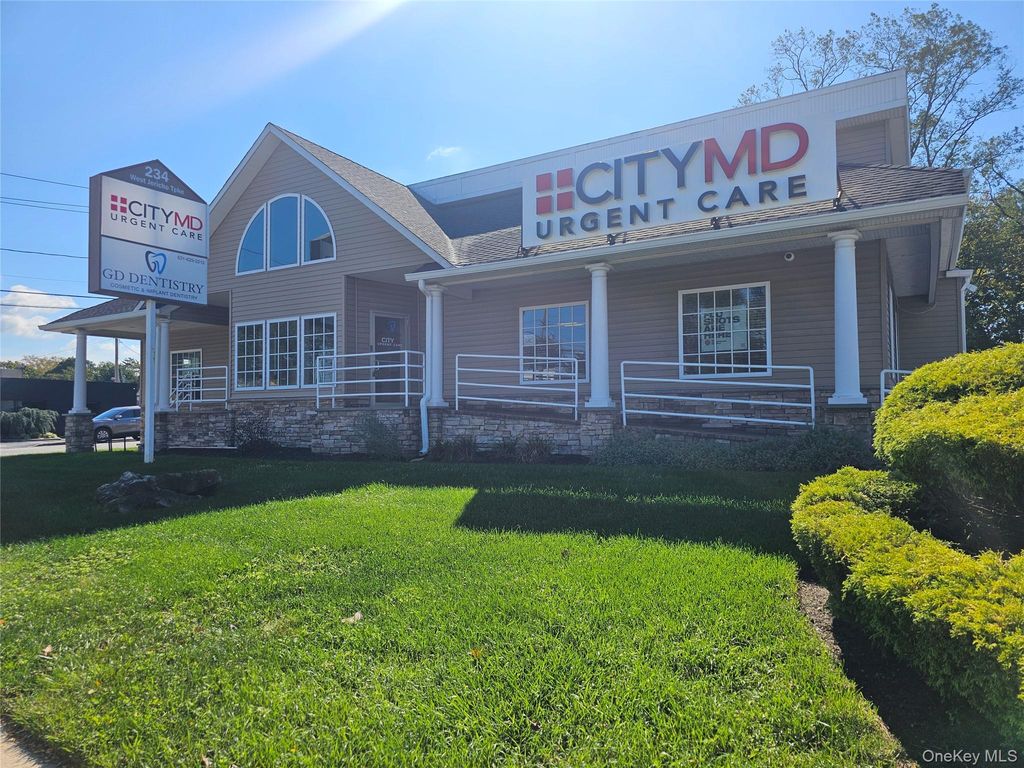234 W Jericho Turnpike, Huntington, NY 11746 — exterior