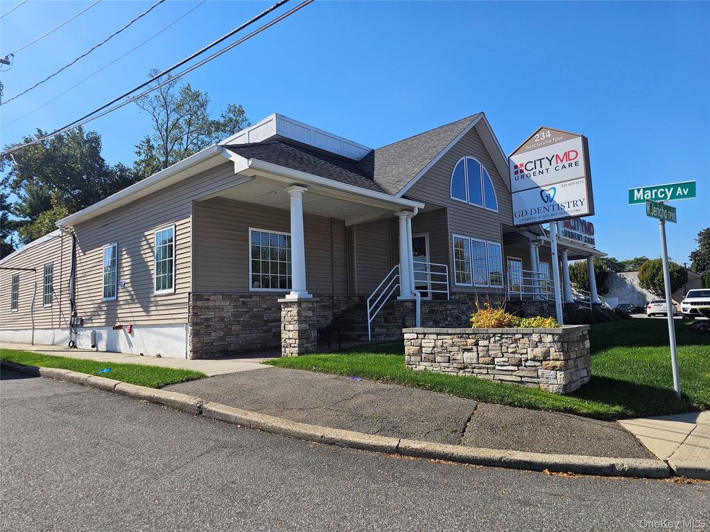 234 W Jericho Turnpike, Huntington, NY 11746 — photo 2