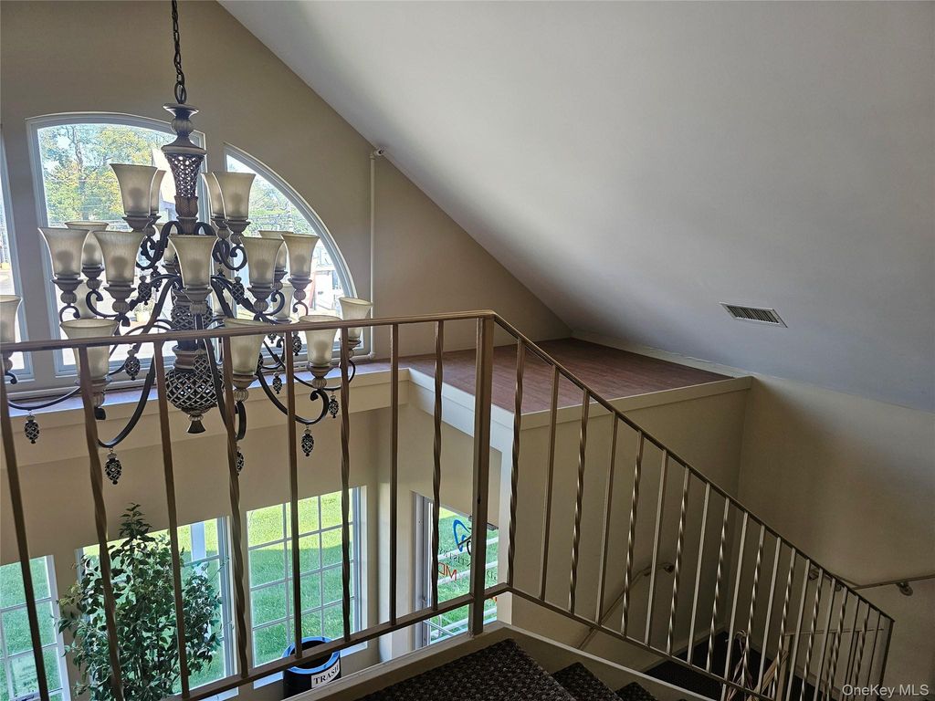 234 W Jericho Turnpike, Huntington, NY 11746 — photo 4