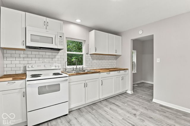 2125 W Coil Street, Indianapolis, IN 46260
