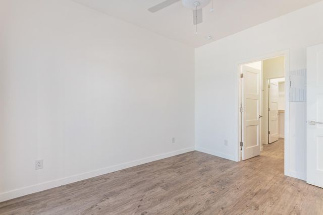 2063 E Lemon Street 1004, Tempe, AZ 85281