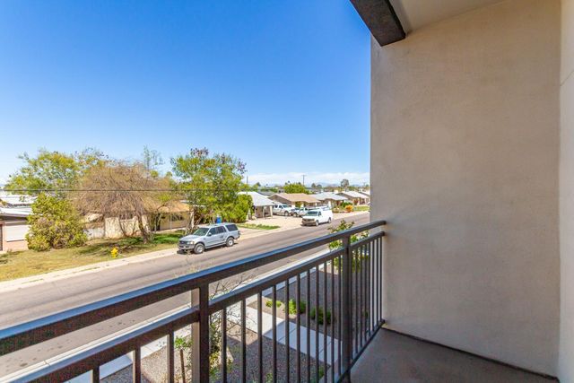 2063 E Lemon Street 1004, Tempe, AZ 85281