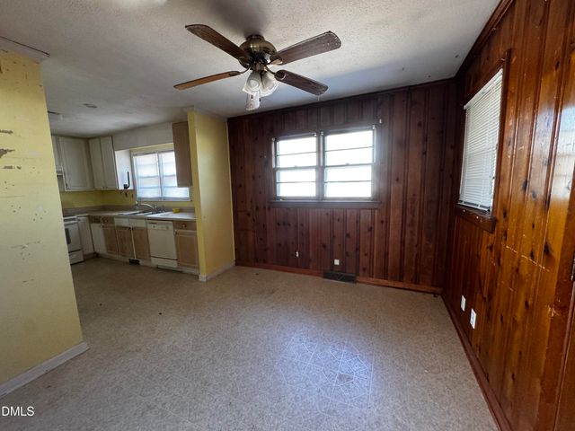 102 Hartley Drive, Smithfield, NC 27577