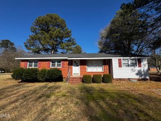 102 Hartley Drive, Smithfield, NC 27577
