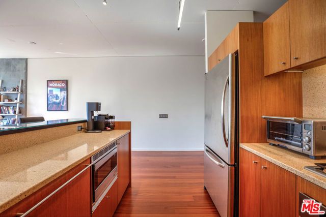 1155 S Grand Avenue 707, Los Angeles, CA 90015