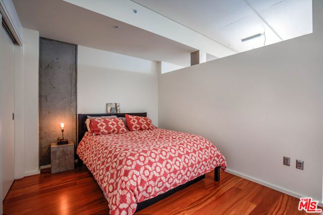 1155 S Grand Avenue 707, Los Angeles, CA 90015