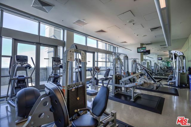 1155 S Grand Avenue 707, Los Angeles, CA 90015