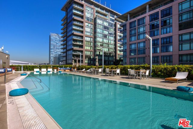 1155 S Grand Avenue 707, Los Angeles, CA 90015