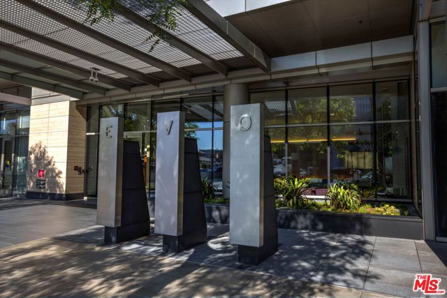 1155 S Grand Avenue 707, Los Angeles, CA 90015