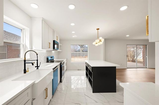 5837 NW 88th Street, Oklahoma City, OK 73132