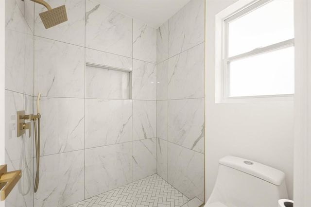 5837 NW 88th Street, Oklahoma City, OK 73132