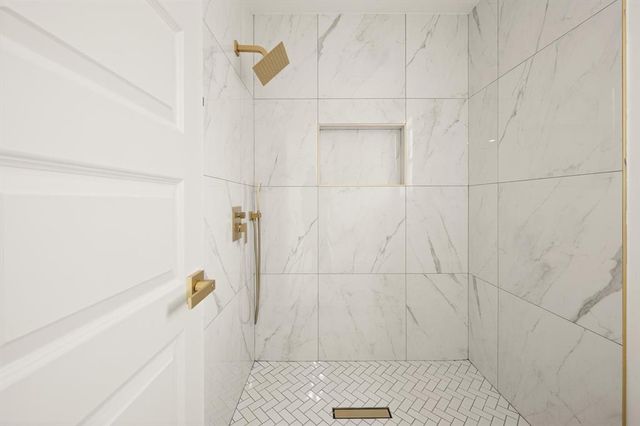 5837 NW 88th Street, Oklahoma City, OK 73132