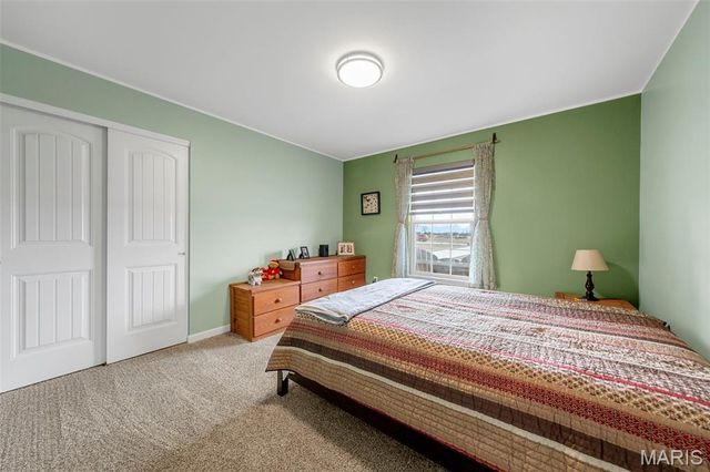 70 Whiteside Estates Drive, Silex, MO 63377