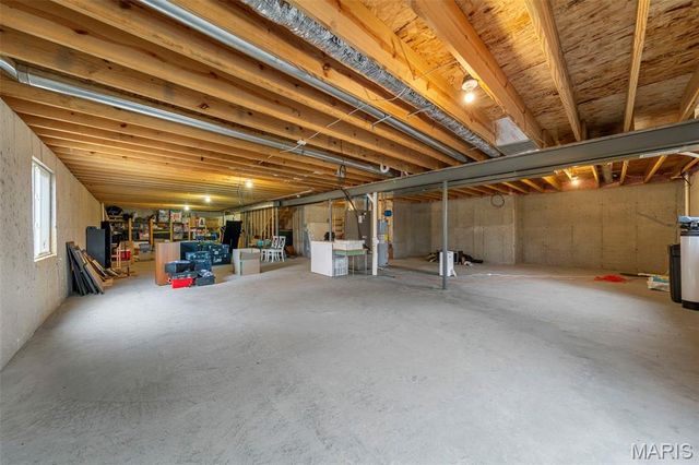 70 Whiteside Estates Drive, Silex, MO 63377