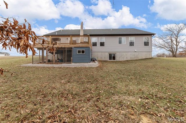 70 Whiteside Estates Drive, Silex, MO 63377