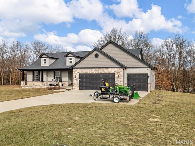 70 Whiteside Estates Drive, Silex, MO 63377