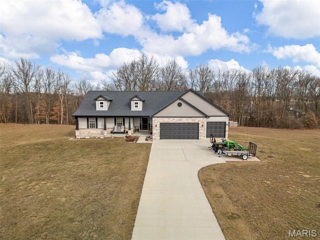 70 Whiteside Estates Drive, Silex, MO 63377