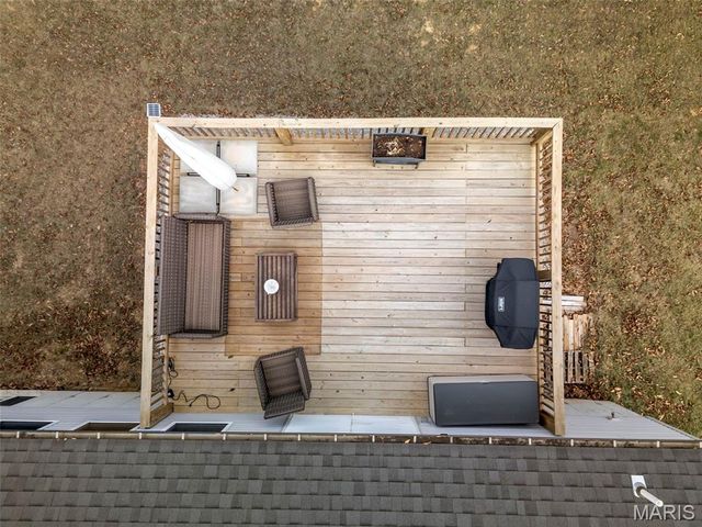 70 Whiteside Estates Drive, Silex, MO 63377