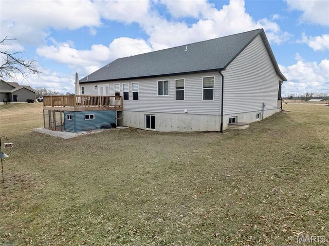 70 Whiteside Estates Drive, Silex, MO 63377