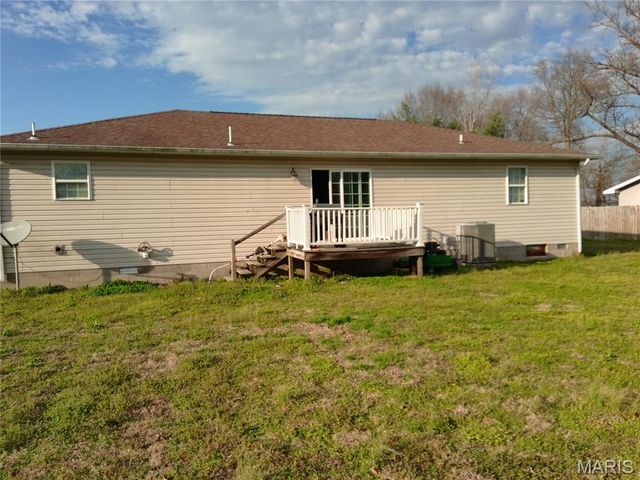1506 E Stoddard Street, Dexter, MO 63841