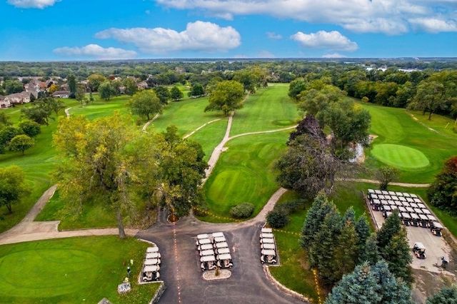 25022 W Palmer Court, Antioch, IL 60002