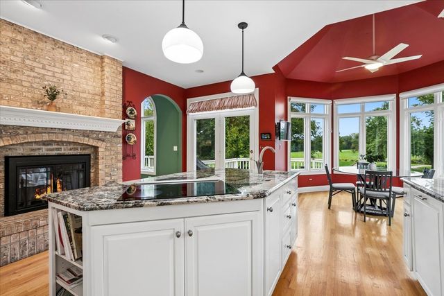 25022 W Palmer Court, Antioch, IL 60002