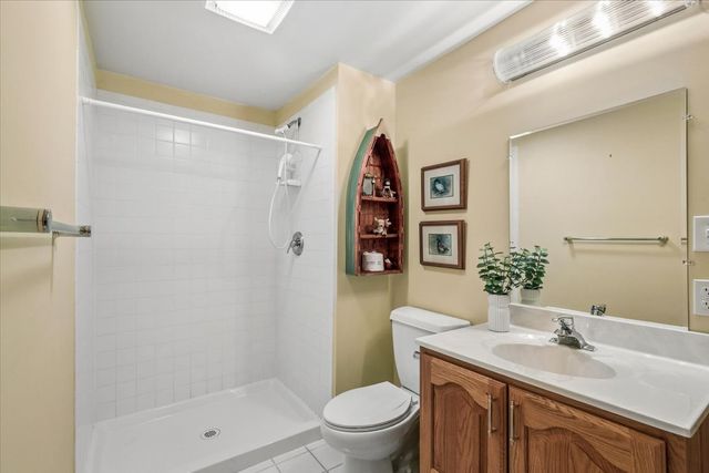 25022 W Palmer Court, Antioch, IL 60002