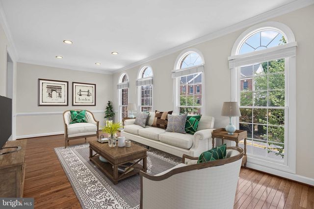 4519 FAIR VALLEY DR, Fairfax, VA 22033